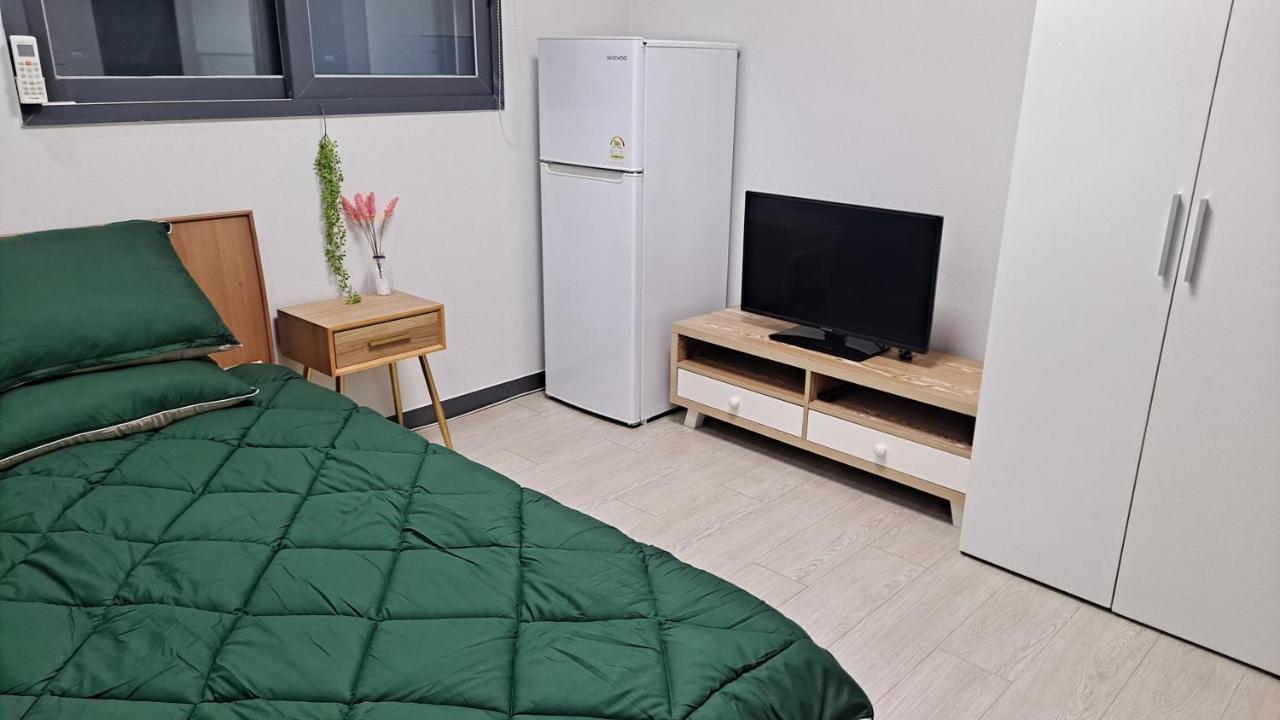 ゲストハウス Yolo House