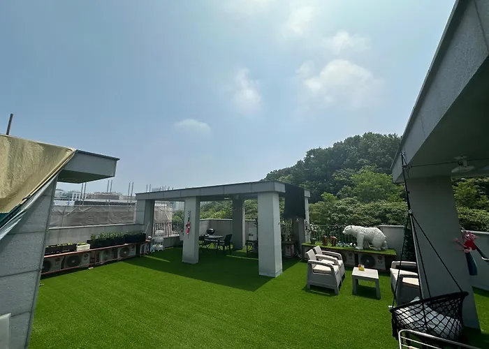 Yolo House