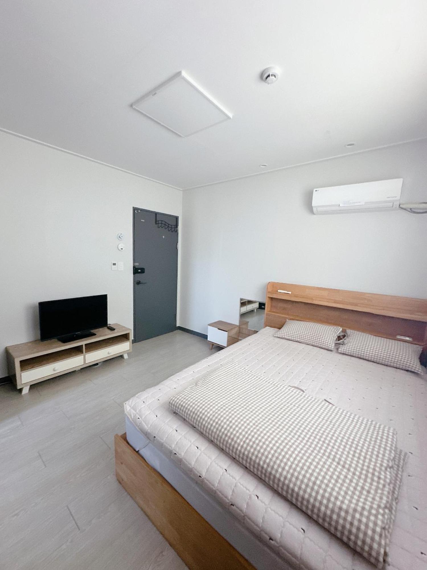 ゲストハウス Yolo House *