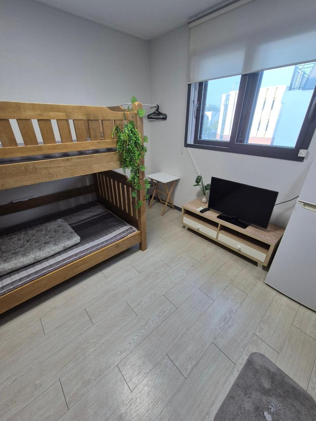招待所 Yolo House 仁川