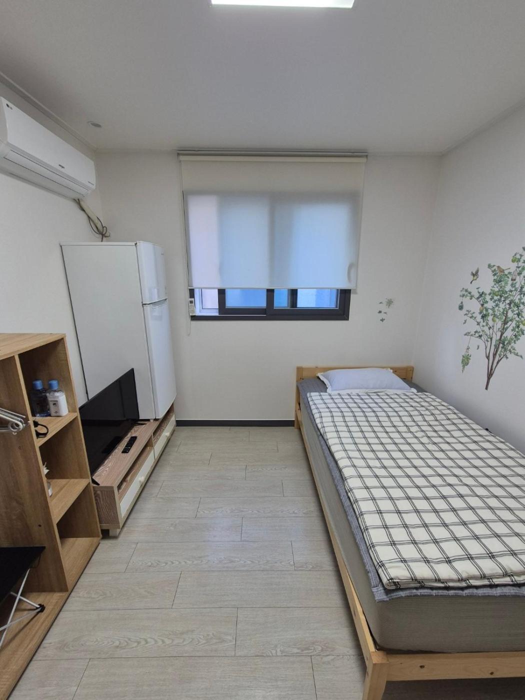 Yolo House 招待所 *